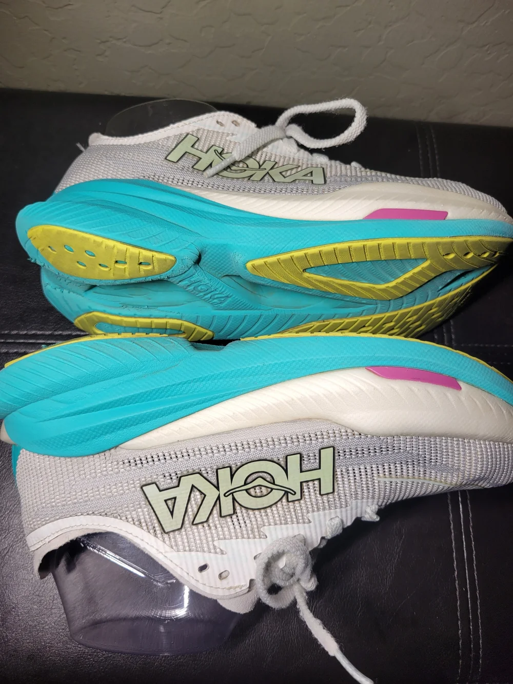 Mach X 2 in Frost/Electric Aqua Womens 7.5B